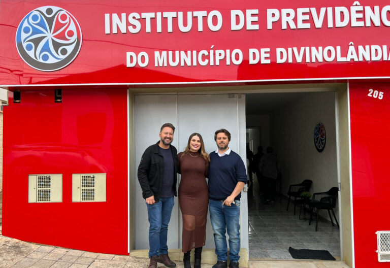 nova-sede-do-instituto-de-previdencia-de-divinolandia-e-inaugurada-com-cerimonia-especial